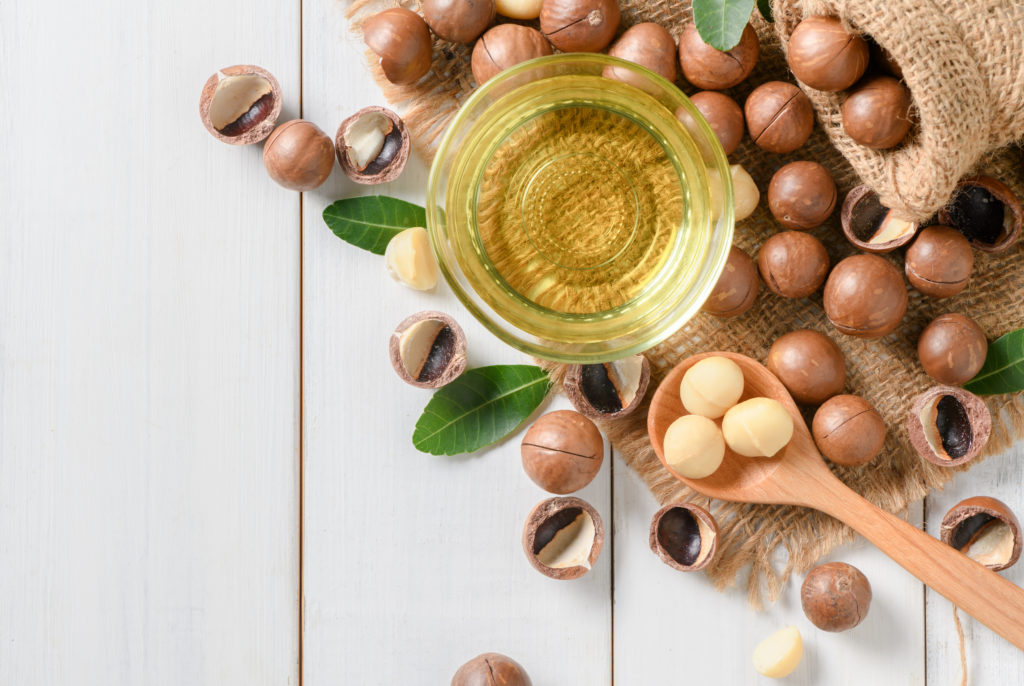 Macadamia nuts and macadamia oil are excellent for the keto-vegan diet